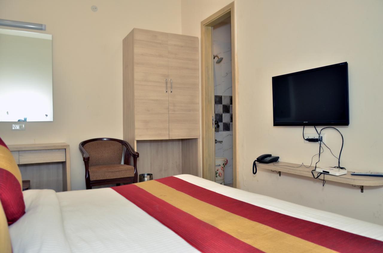 Hotel Temple Inn Amritsar Eksteriør billede